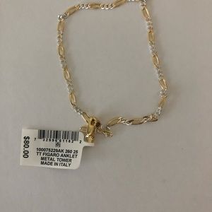 Very beautiful women’s anklet bracelet.